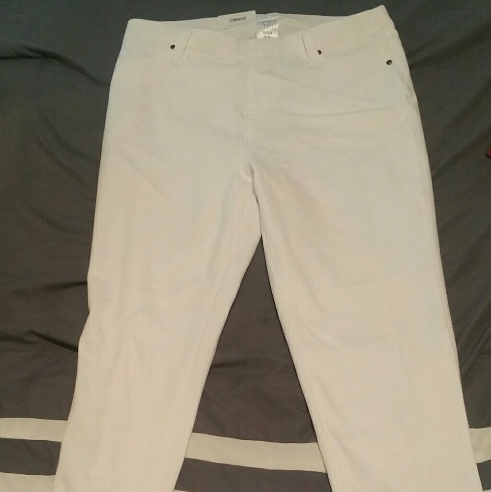 White leggings